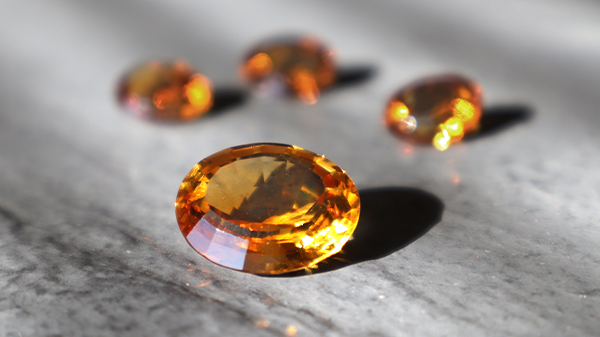 Joias Birthstone
